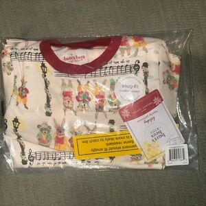 Burt's Bees Red and Cream Pajama Set Organic Cotton Sweet Carolers Jammies
